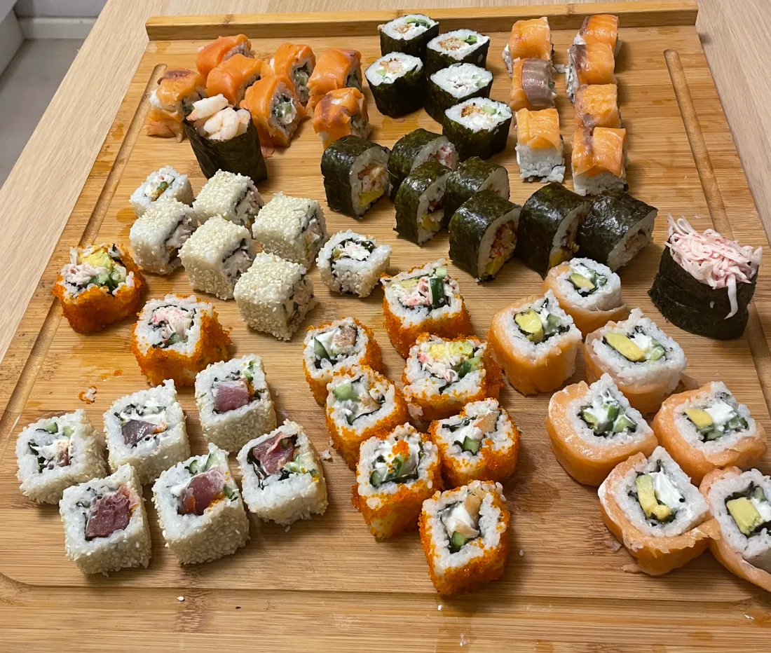 Sushi rolls